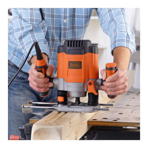 Black Decker KW1200EKA-QS - Fresatrice 1200W,...