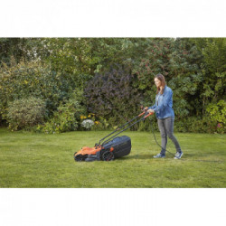 Black+Decker BEMW461BH-QS - Rasaerba 1400 W, Larghezza Taglio 34 cm, 6 Altezze Taglio 20-70 mm, Cesto 40 Lt., Impugnatura Bike