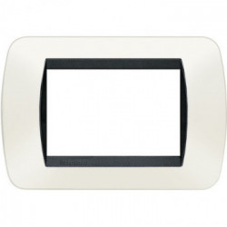 bticino Placca 3p plastica bco s.