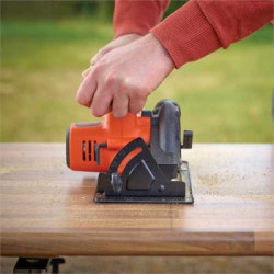 Black Decker BDCCS18-QW - Sega Circolare a Batteria 18 V a Litio, 1.5 Ah, Velocità 3.700 Giri/m, Diametro Lama 140 mm, Lama TCT