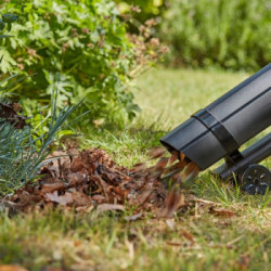 Black+Decker BCBLV3625L1-QW - Soffiatore a Batteria 3-in-1 36V, 2,5 Ah, 270 Km/h, Volume Aspirazione 8.8 m³/min