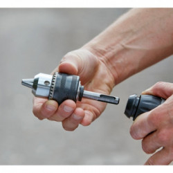 Black Decker BDC900E2K - Trapano/Tassellatore 18V SDS, 2.5 Ah, Litio, 2 Batterie, Mandrino a cremagliera, in Valigetta