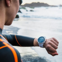 Suunto 9 orologio sportivo Acciaio inossidabile, Bianco Touch screen 320 x 300 Pixel Bluetooth