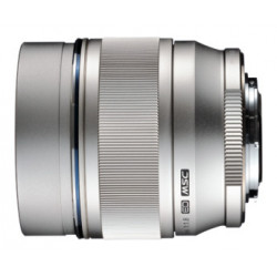 Olympus M.Zuiko Digital ED 75mm 1:1:8 MILC Obiettivi standard Argento