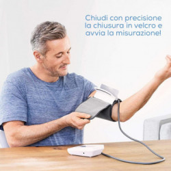 Beurer BM 51 easyClip - Misuratore di Pressione da Braccio, Funzione Vocale, 2x100 Posizioni Memoria, Manicotto 22-42 cm
