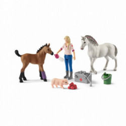 schleich Vet visiting mare and foal