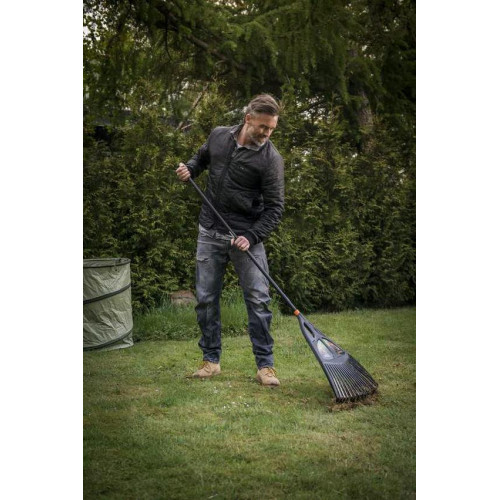 Fiskars 1015645 Solid - Scopa per Foglie XL...
