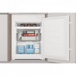 Indesit INC18 T111 - Frigorifero da Incasso Combinato, NoFrost, 250 Litri, Classe F