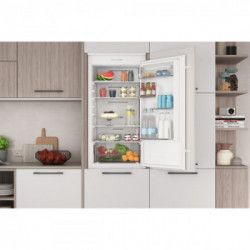 Indesit INC18 T111 - Frigorifero da Incasso Combinato, NoFrost, 250 Litri, Classe F