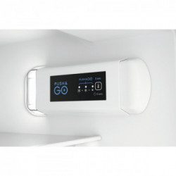 Indesit INC18 T111 - Frigorifero da Incasso Combinato, NoFrost, 250 Litri, Classe F