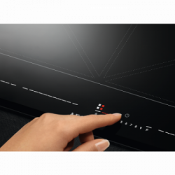 Aeg IKE86683FB - Piano Cottura a Induzione Totalflex, 6 Zone, 78 cm, Nero