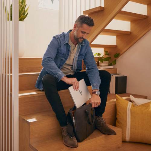 HP Elite x360 830 G9 i5-1235U Ibrido (2 in 1)...