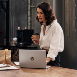 HP ProBook 440 G9 i7-1255U Computer portatile 35,6 cm (14") Full HD Intel® Core™ i7 16 GB DDR4-SDRAM 512 GB SSD Wi-Fi 6