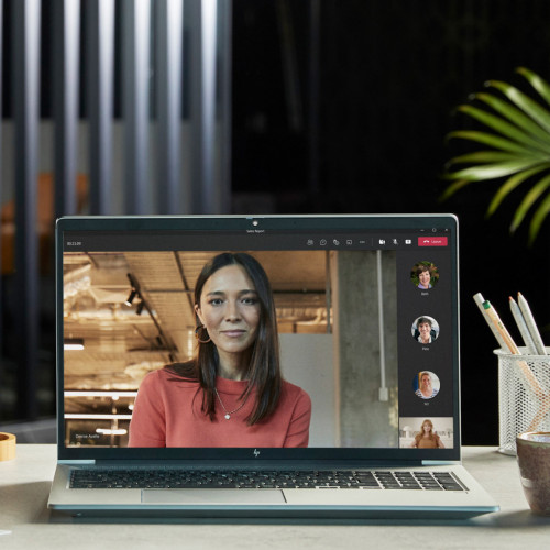 HP EliteBook 650 G9 i7-1255U Computer portatile...