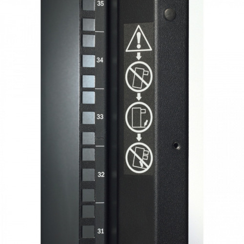 APC NetShelter SX 42U 600mm Wide x 1070mm Deep...