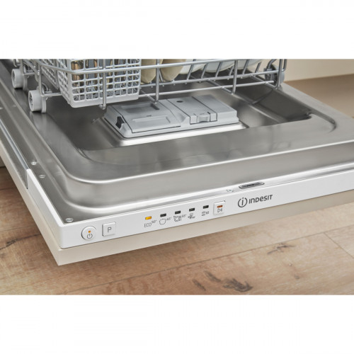 Indesit DSIE 2B10 - Lavastoviglie Slim da...