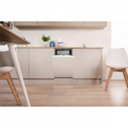 Indesit DSIE 2B10 - Lavastoviglie Slim da Incasso, 45 cm, 10 Coperti, Classe F