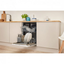 Indesit DSIE 2B10 - Lavastoviglie Slim da Incasso, 45 cm, 10 Coperti, Classe F