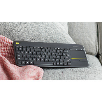 Logitech K400 Plus tastiera...