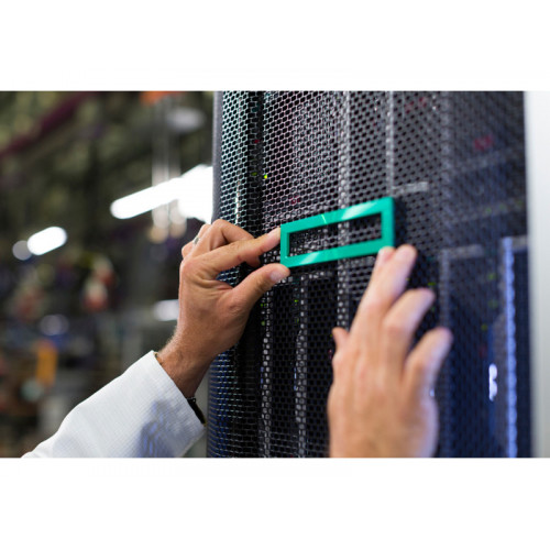 Hewlett Packard Enterprise P57774-B21 porta...