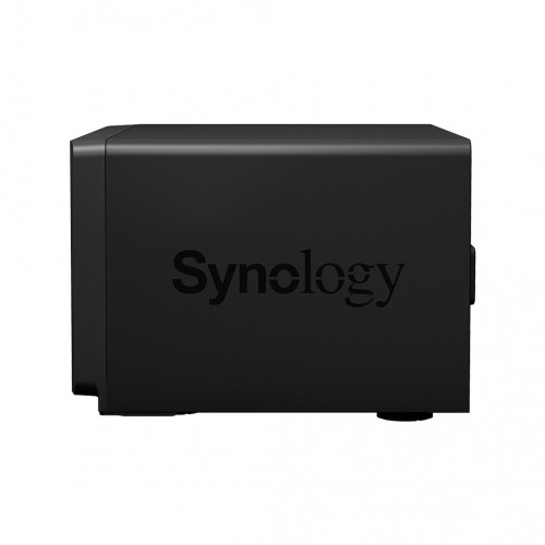 Synology DiskStation DS1821+ server NAS e di...