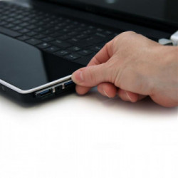 StarTech.com Adattatore scheda ExpressCard SuperSpeed USB 3.0 da 54 mm a scomparsa a 2 porte con supporto UASP