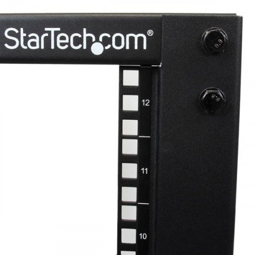 StarTech.com Armadio Server Rack con 4 staffe a...