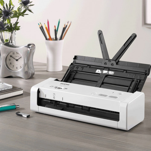 Brother ADS-1200 scanner 600 x 600 DPI Scanner...