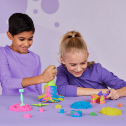 Kinetic Sand , Set Gioco Squish N’ Create, Sabbia colorata in 3 variazioni, Sabbia cinetica 382 g, 5 accessori per modellare