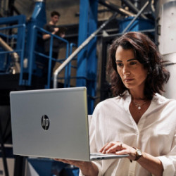 HP ProBook 450 G9 i5-1235U Computer portatile 39,6 cm (15.6") Full HD Intel® Core™ i5 8 GB DDR4-SDRAM 256 GB SSD Wi-Fi 6E