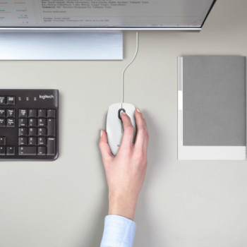 Logitech M100 mouse... 2