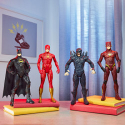 DC Comics , The Flash, Personaggio di Flash da 30 cm, Personaggio 30 cm con decorazioni originali del film The Flash e 11 punti