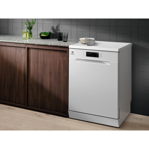 Electrolux ESA47200SW Libera installazione 13...