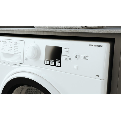Hotpoint RSSF 624 W IT N lavatrice Caricamento...