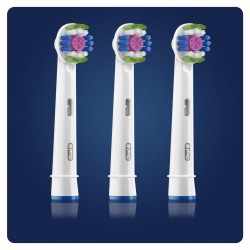 Oral-B 3D White - Testine di Ricambio Spazzolino, CleanMaximiser, 3 Pezzi