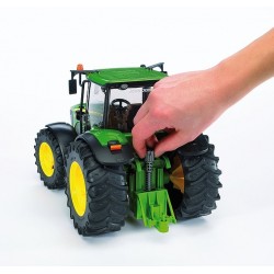 Bruder 03050 - Trattore John Deere 7930